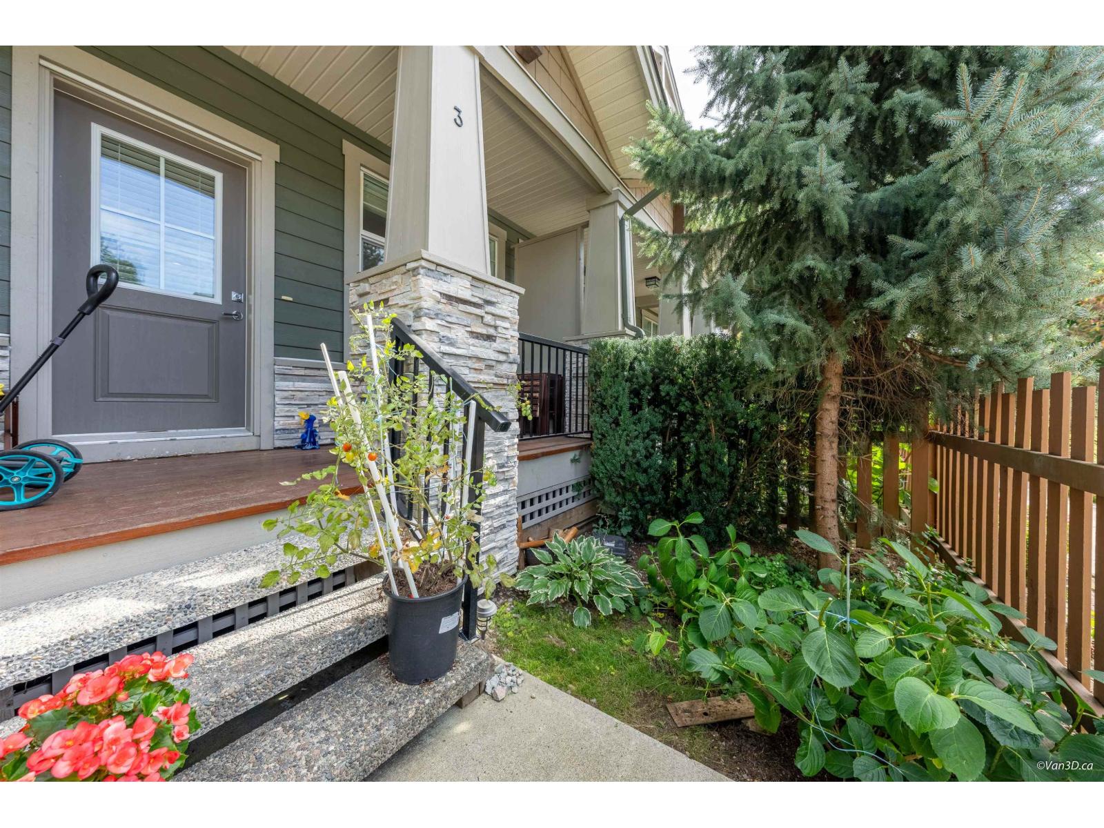 7138 210 #3 Property Photo 3