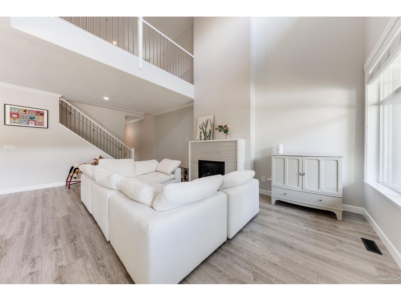 7138 210 #3 Property Photo 10