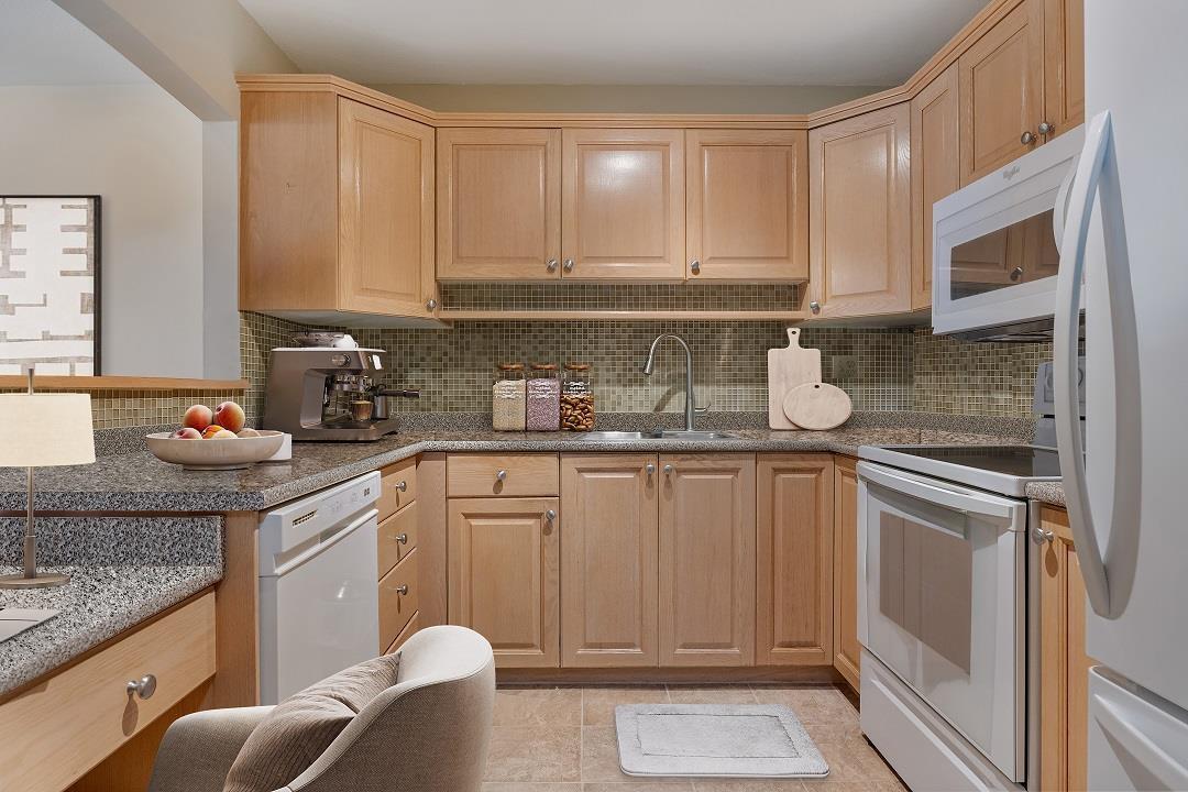 1225 Merklin #407 Property Photo 7