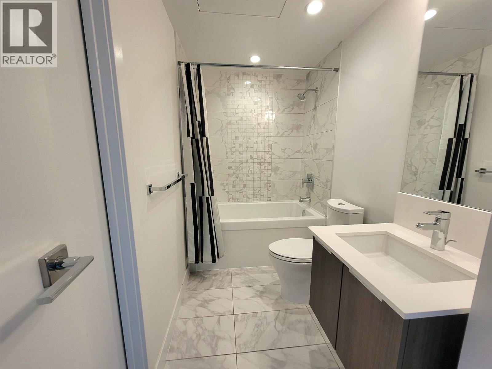 2501 1283 Howe Street Property Photo 16