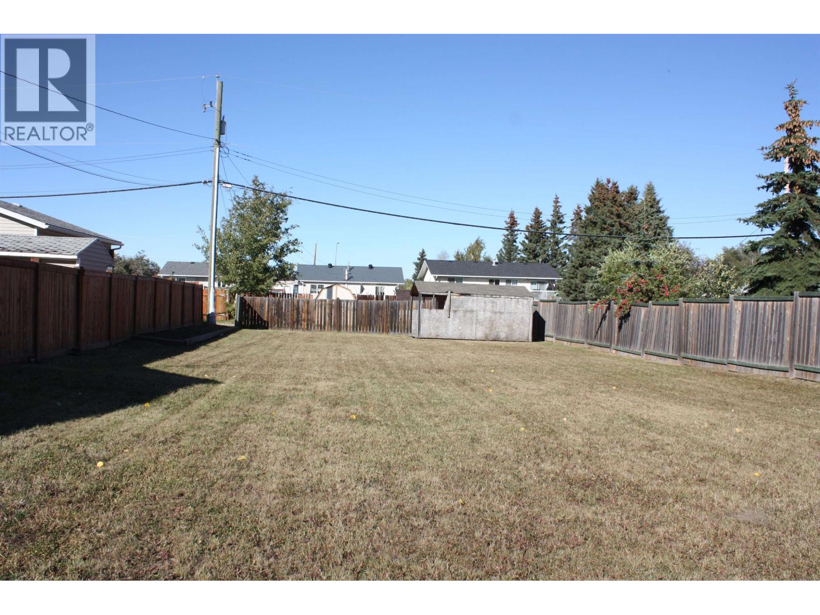 8512 97 Avenue Property Photo 2