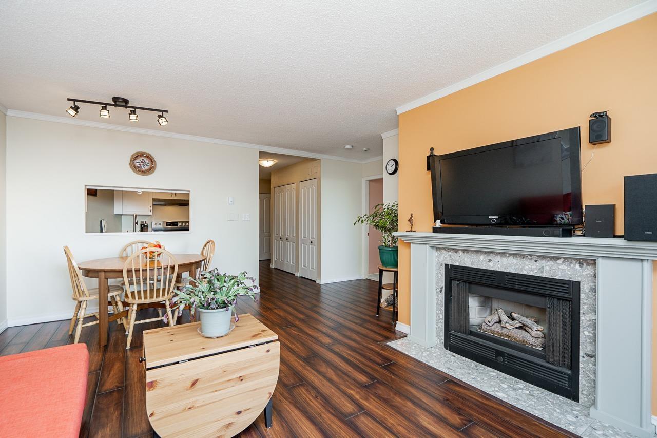 502 15111 Russell Avenue Property Photo 14
