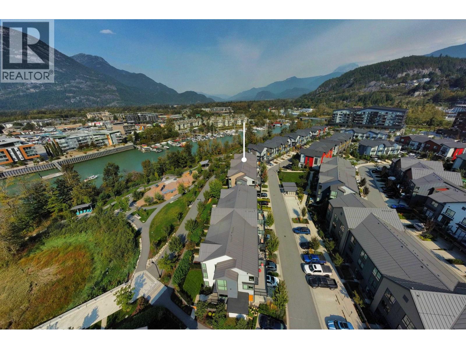 38053 Helm Way Property Photo 18