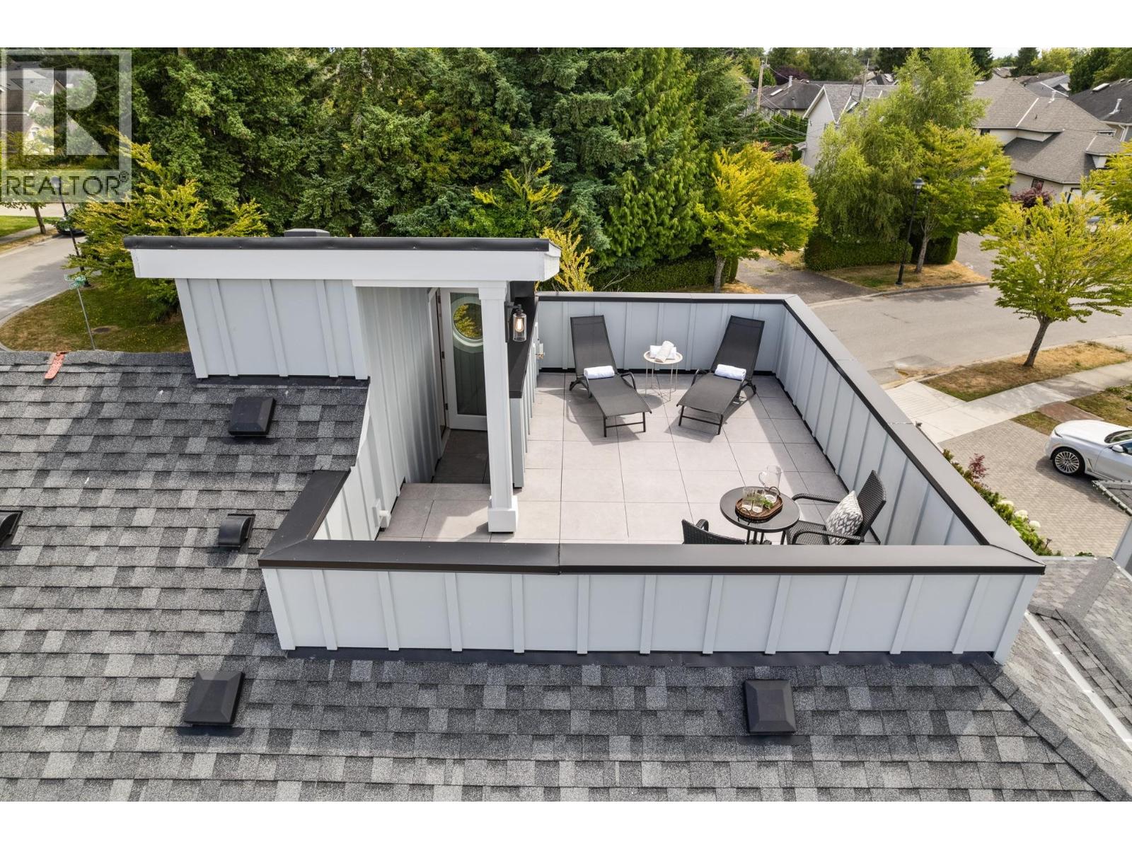 11811 Dunford Road Property Photo 3