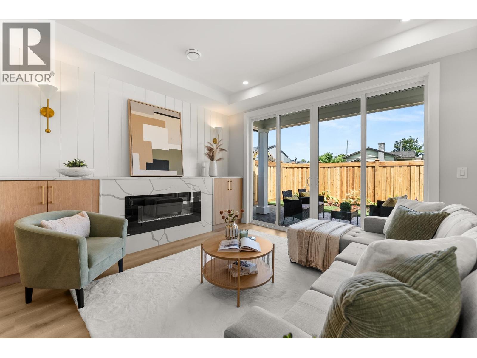 11811 Dunford Road Property Photo 8