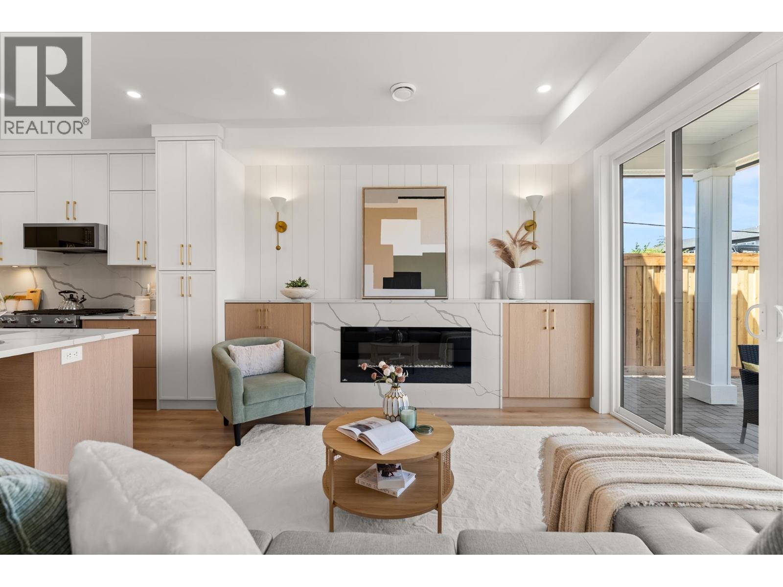 11811 Dunford Road Property Photo 9