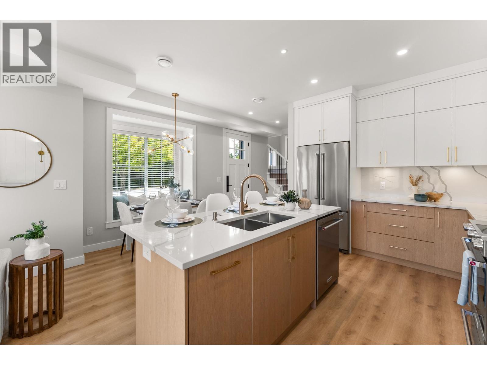 11811 Dunford Road Property Photo 13