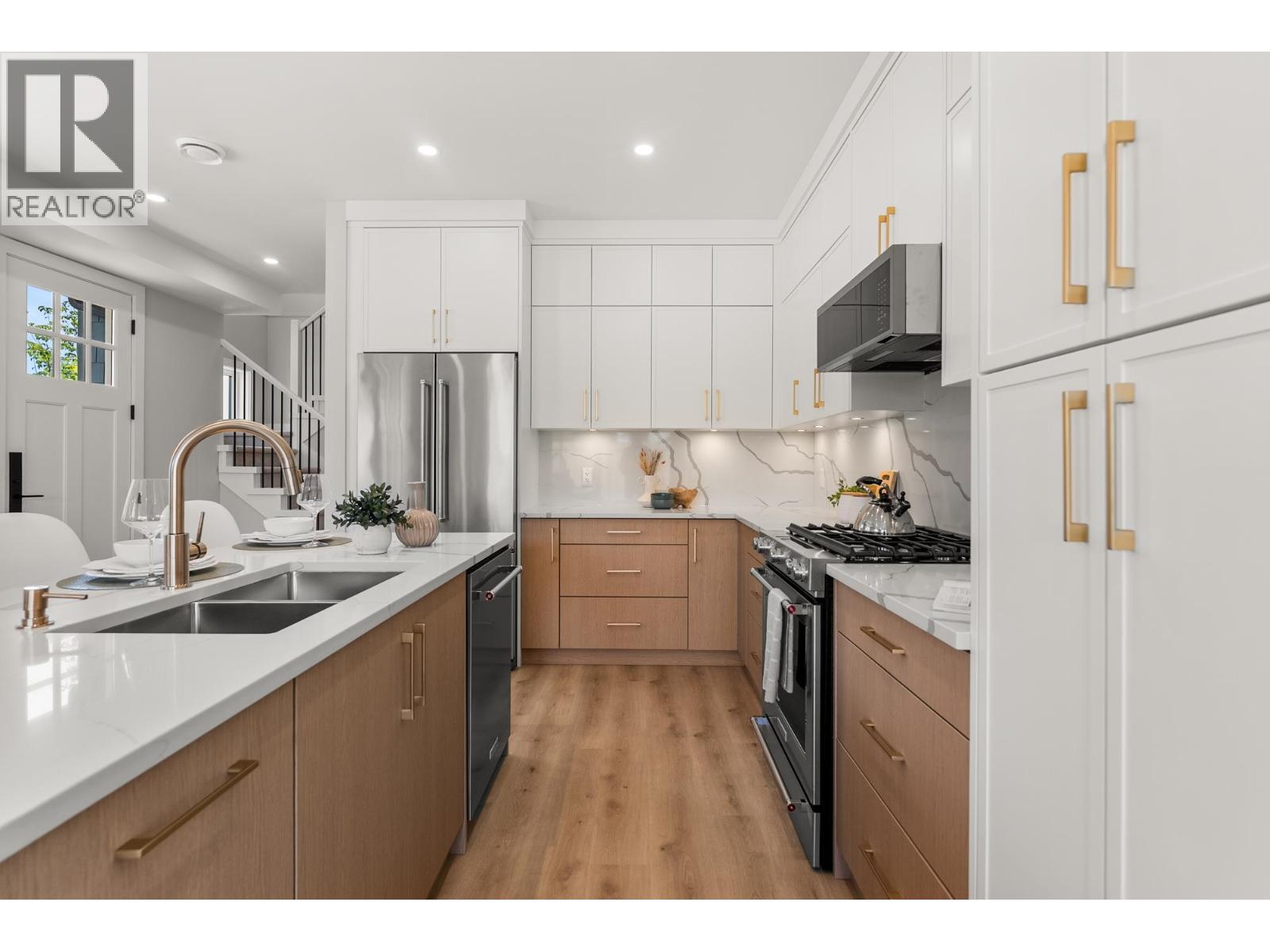 11811 Dunford Road Property Photo 14