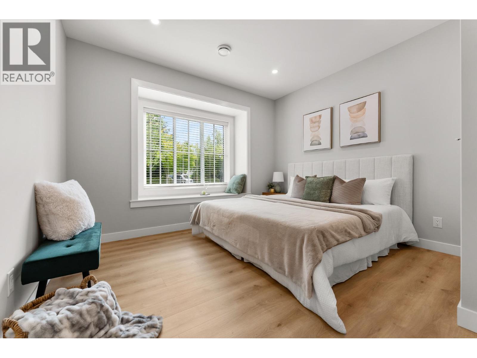 11811 Dunford Road Property Photo 16