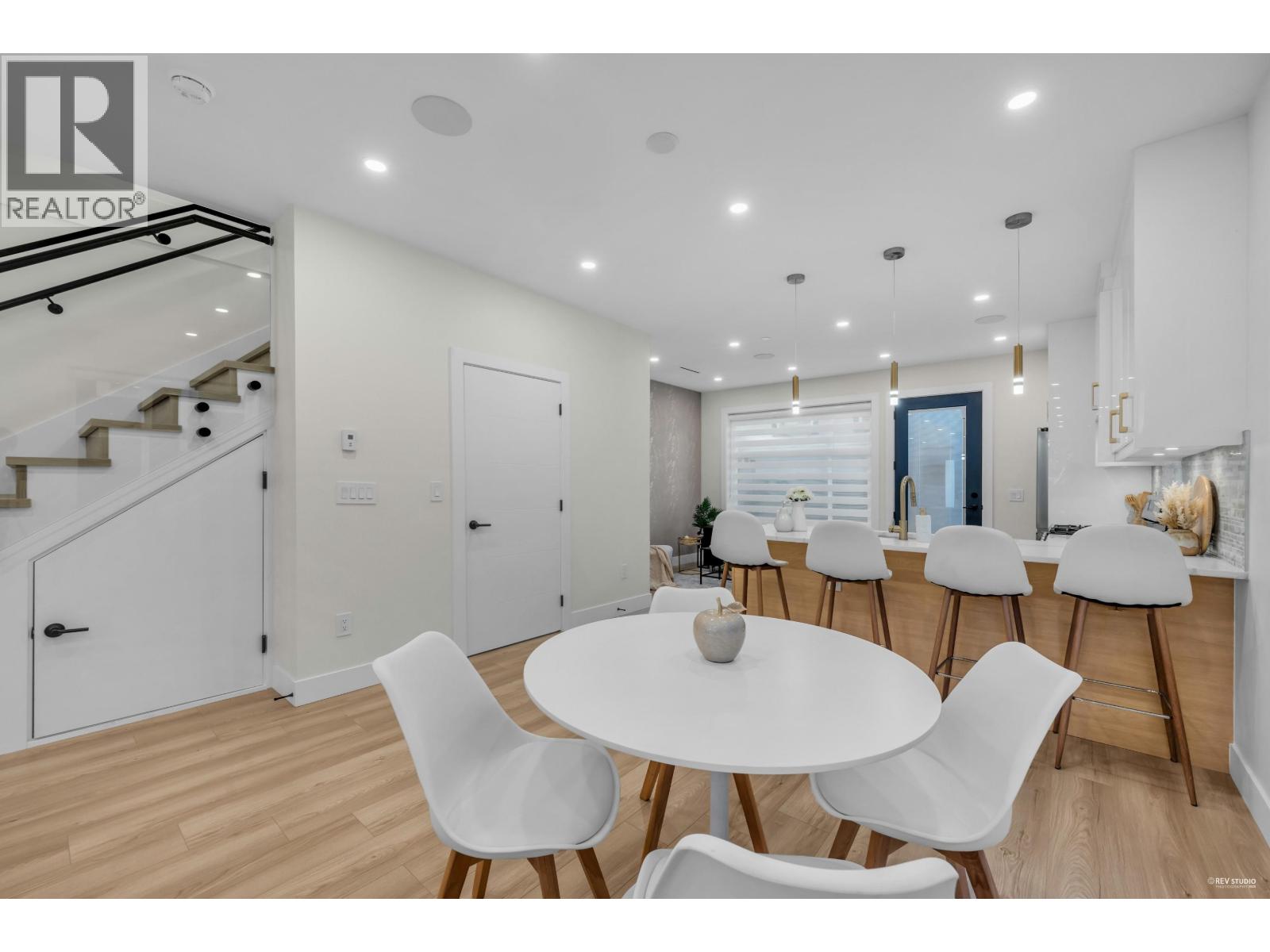 2705 East 3rd Avenue #2 Property Photo 11