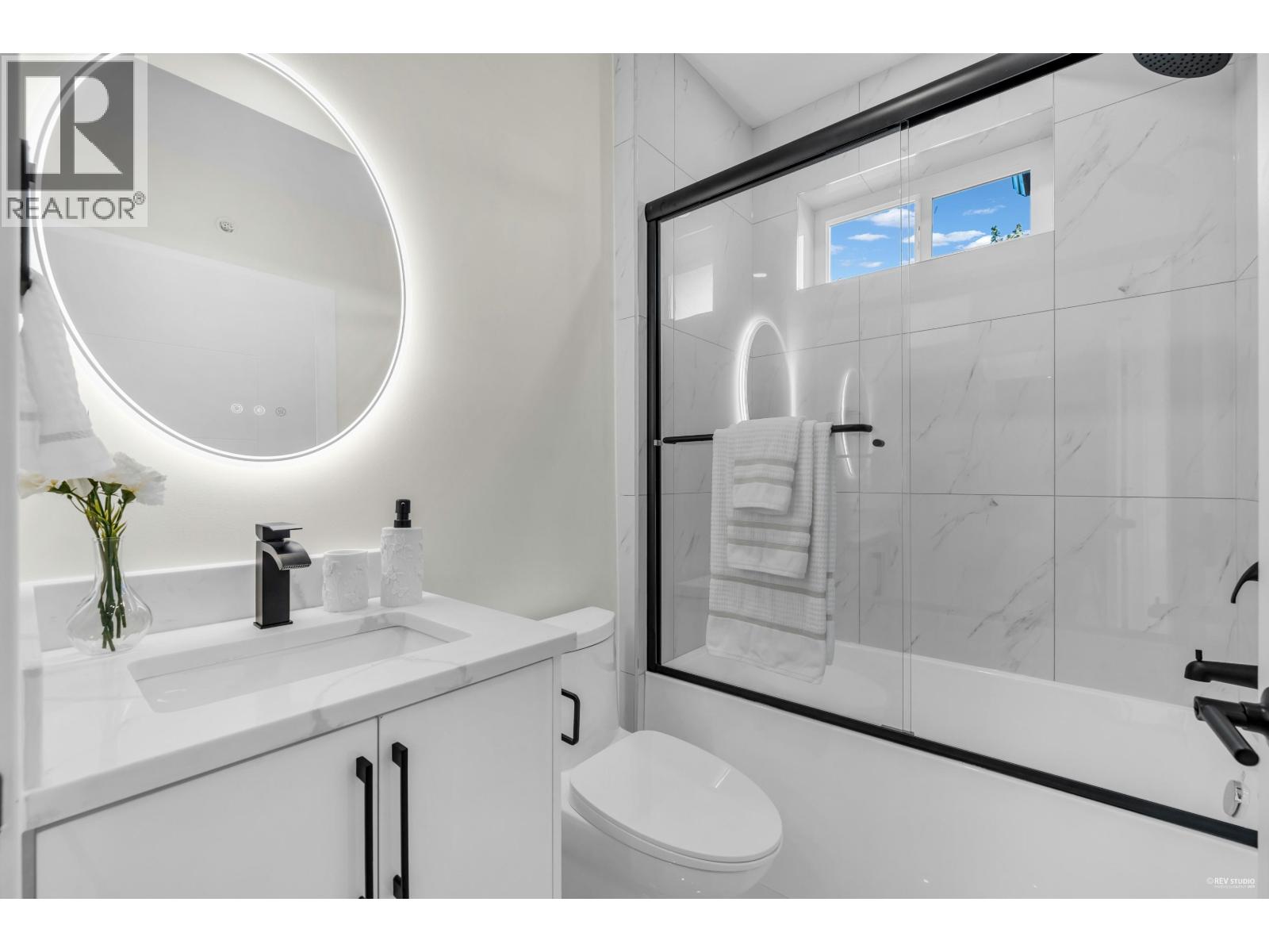 2705 East 3rd Avenue #2 Property Photo 20