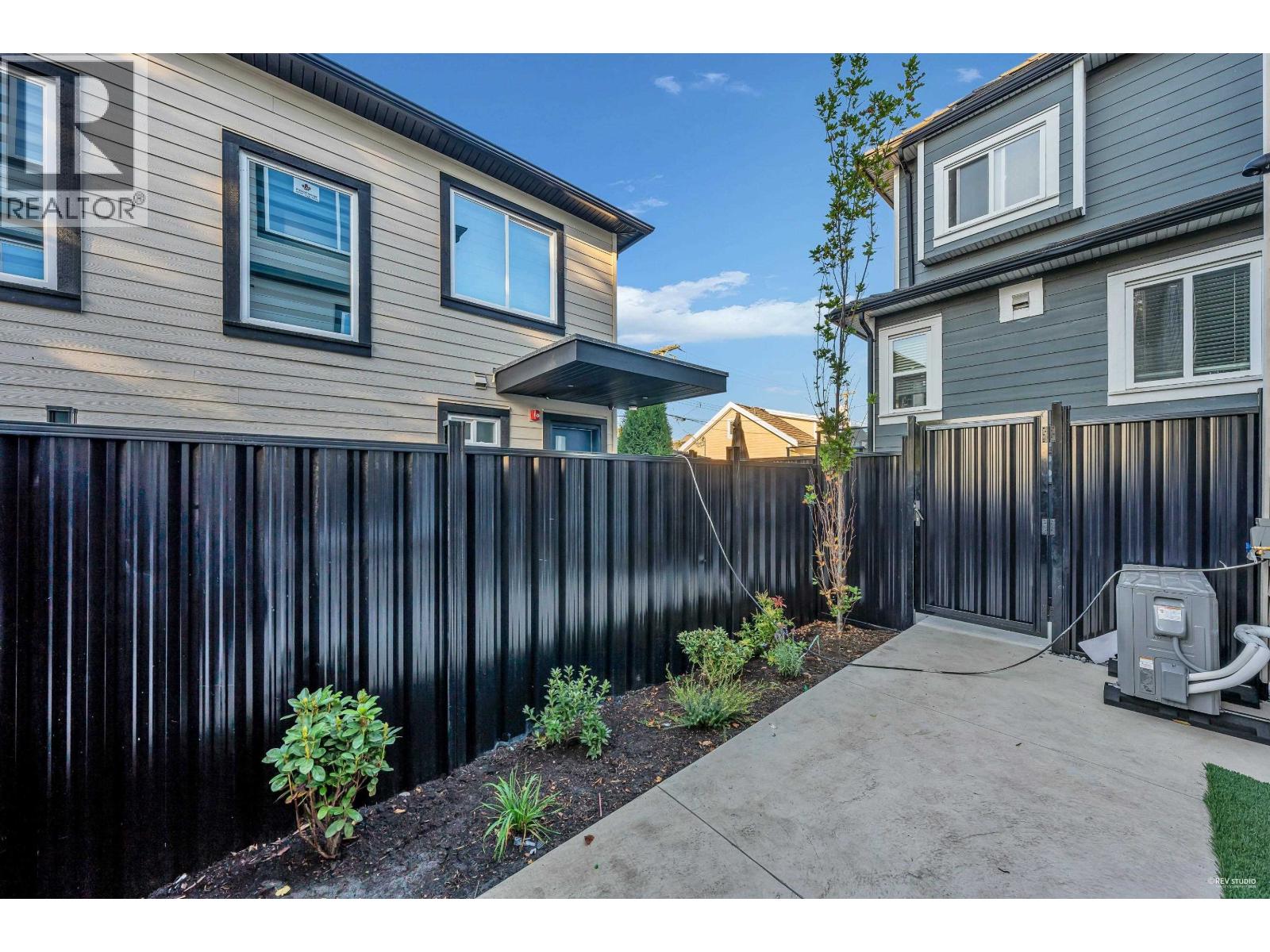 2705 East 3rd Avenue #2 Property Photo 23