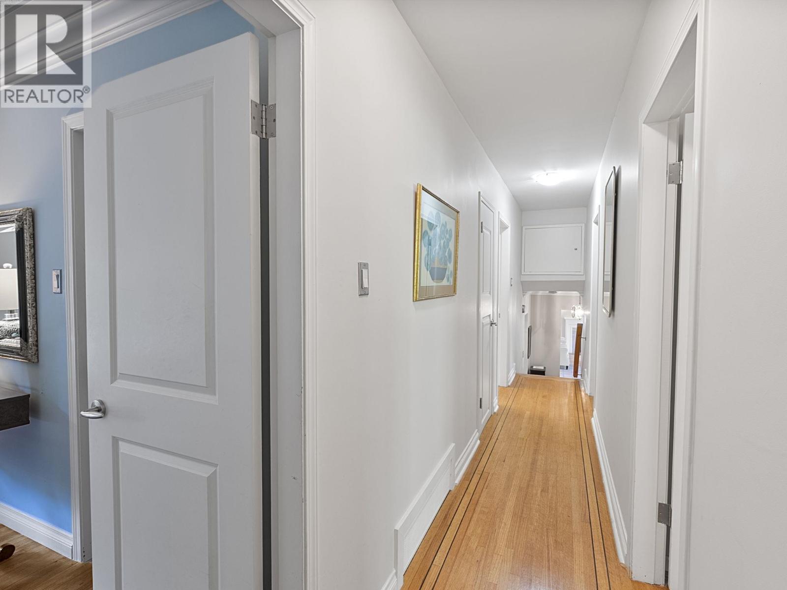 475 Southborough Drive Property Photo 17