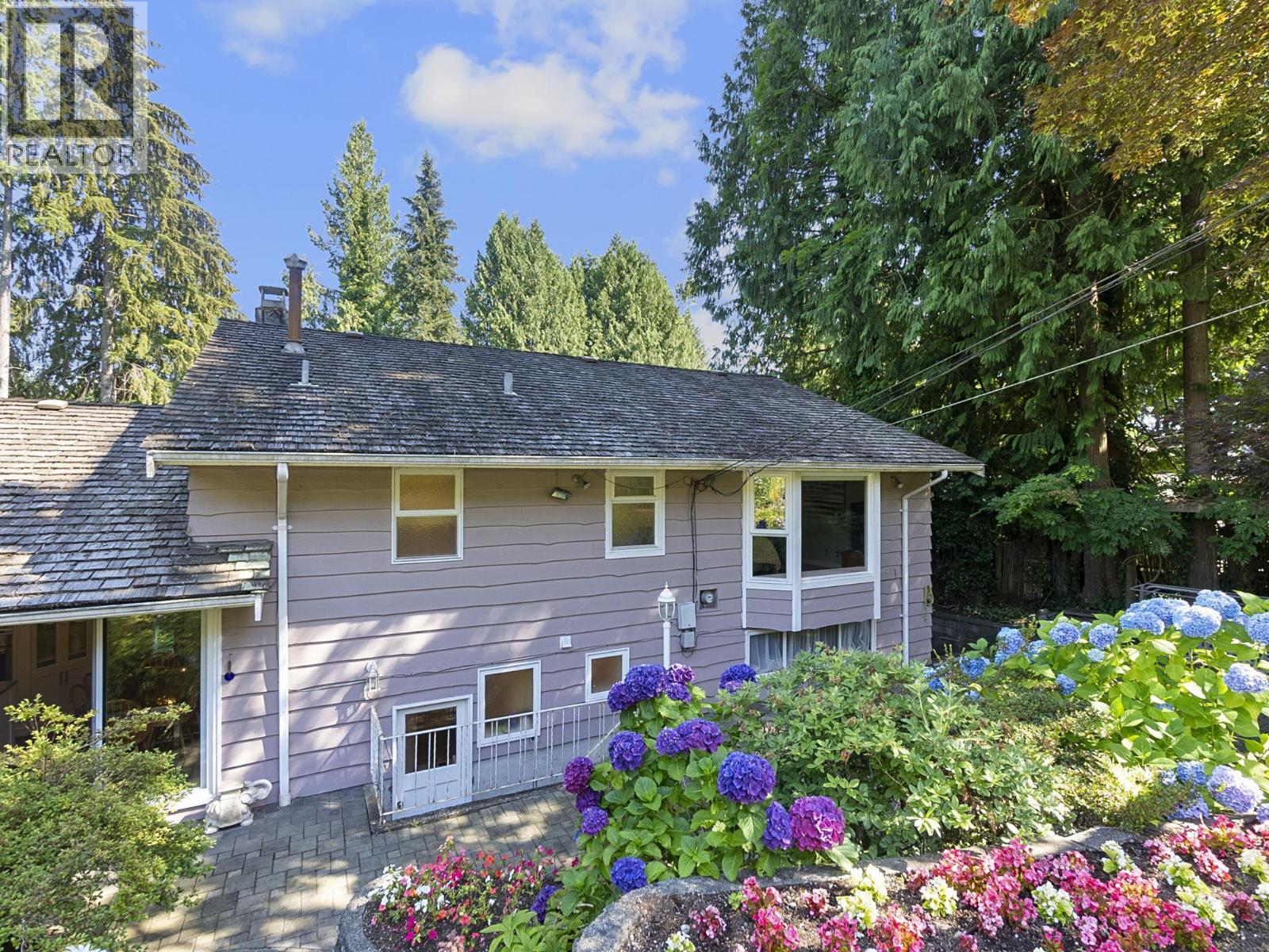 475 Southborough Drive Property Photo 36