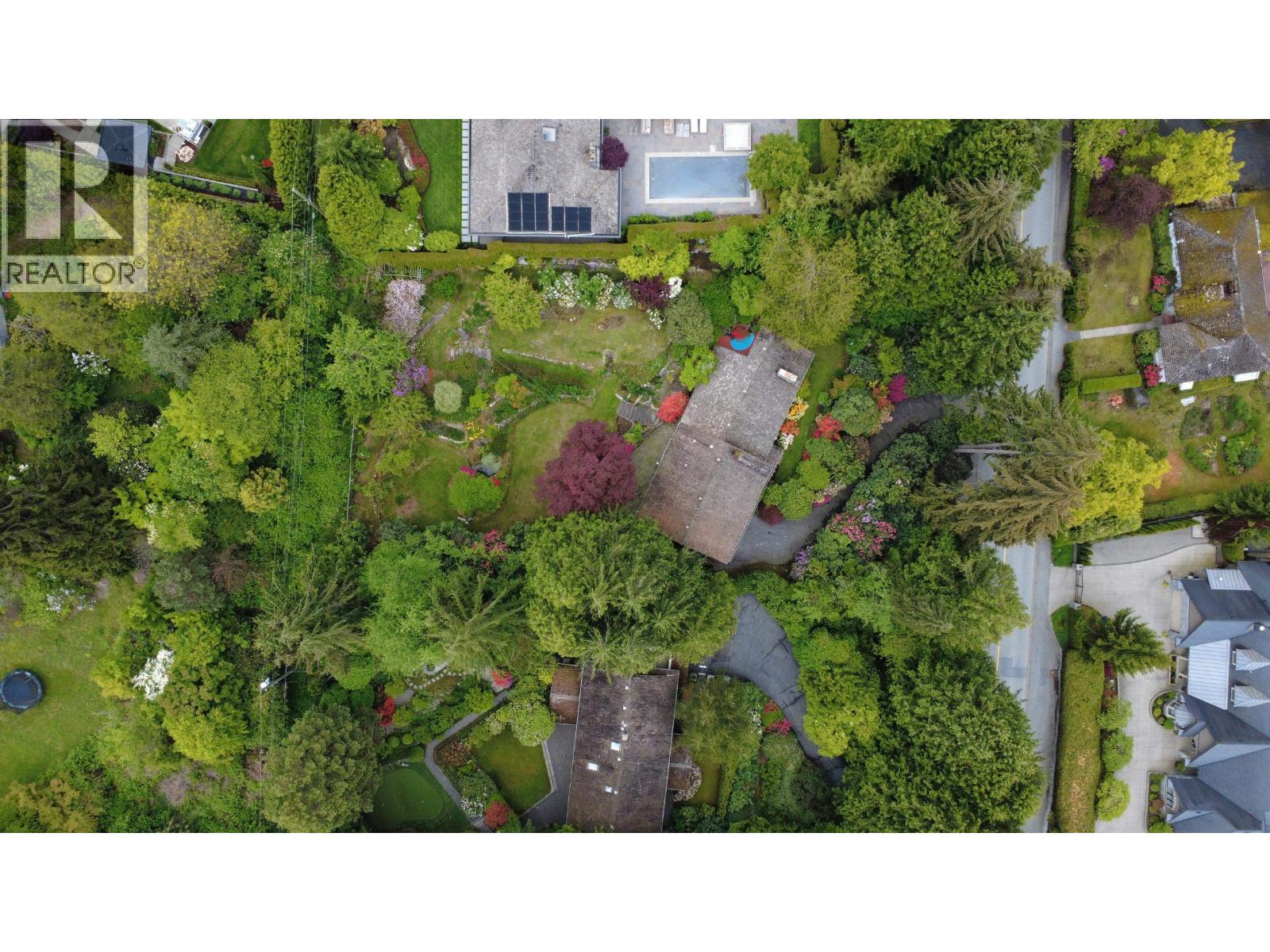 475 Southborough Drive Property Photo 38