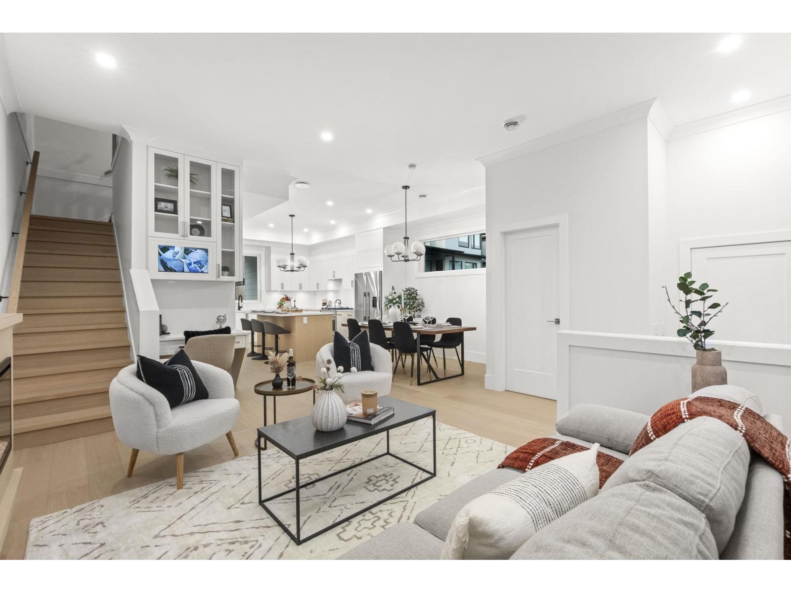 16621 18 #102 Property Photo 3