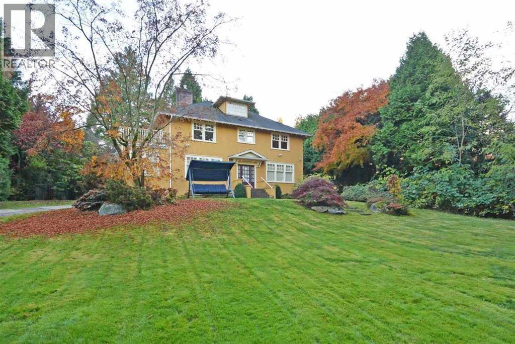 Picture of 1350 W 15TH AVENUE