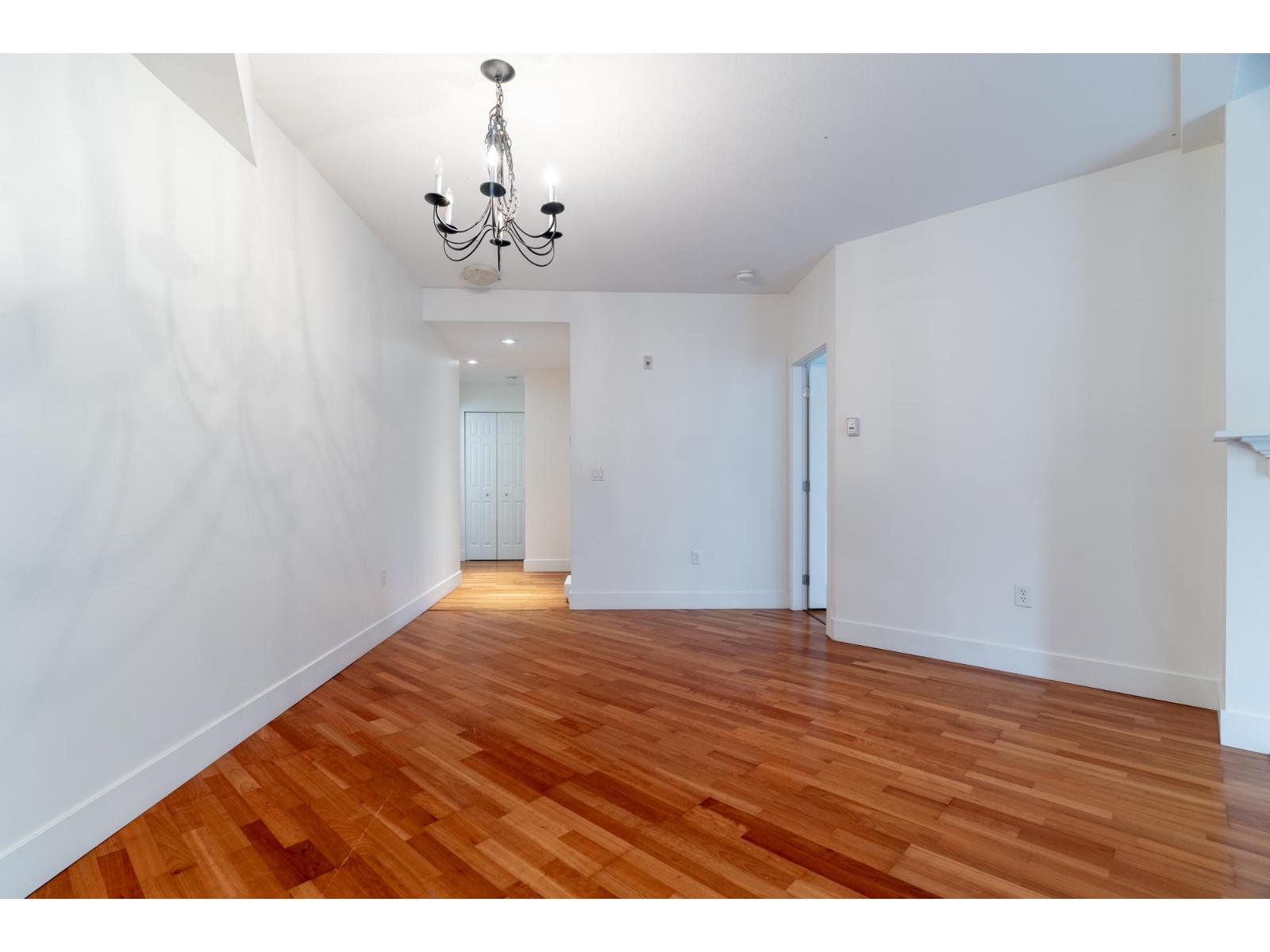 15392 16a #203 Property Photo 11