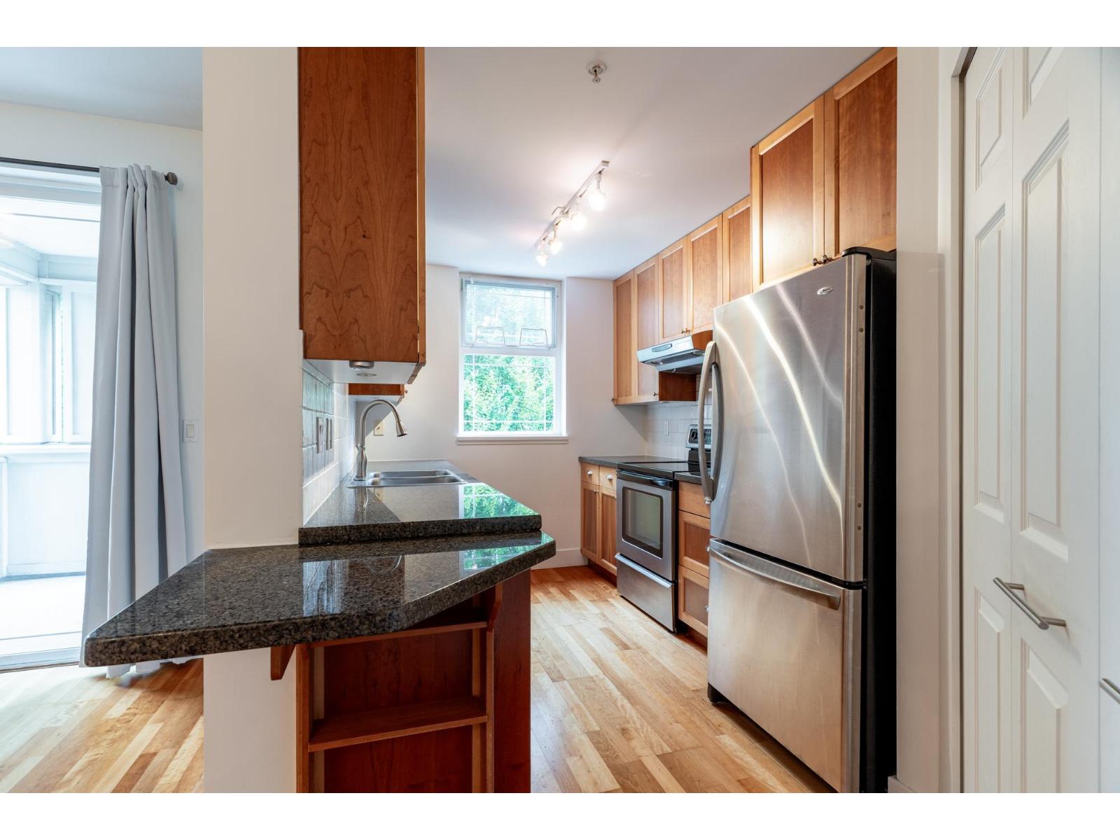 15392 16a #203 Property Photo 16