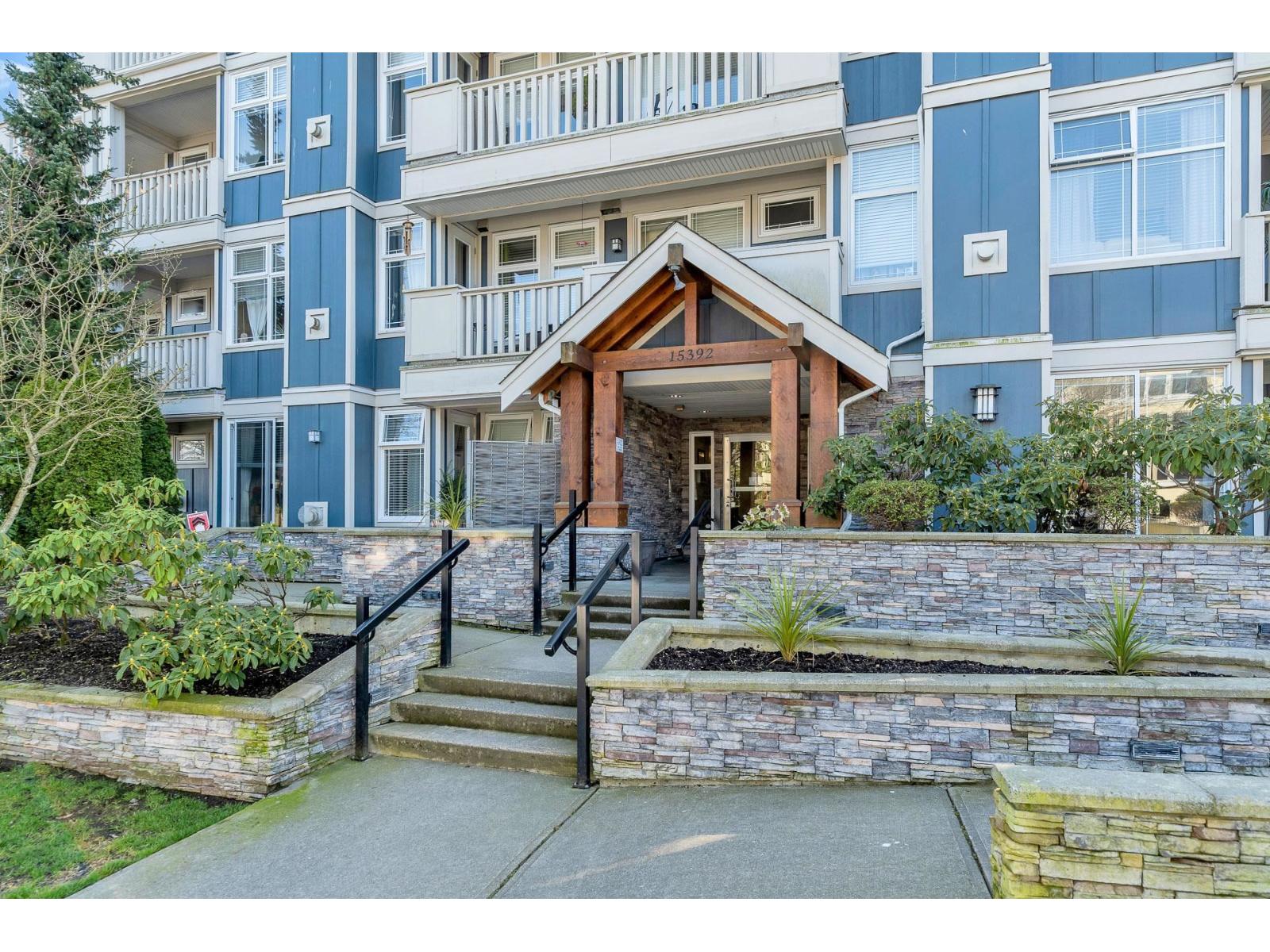 304 15392 16A AVENUE Property Photo 1