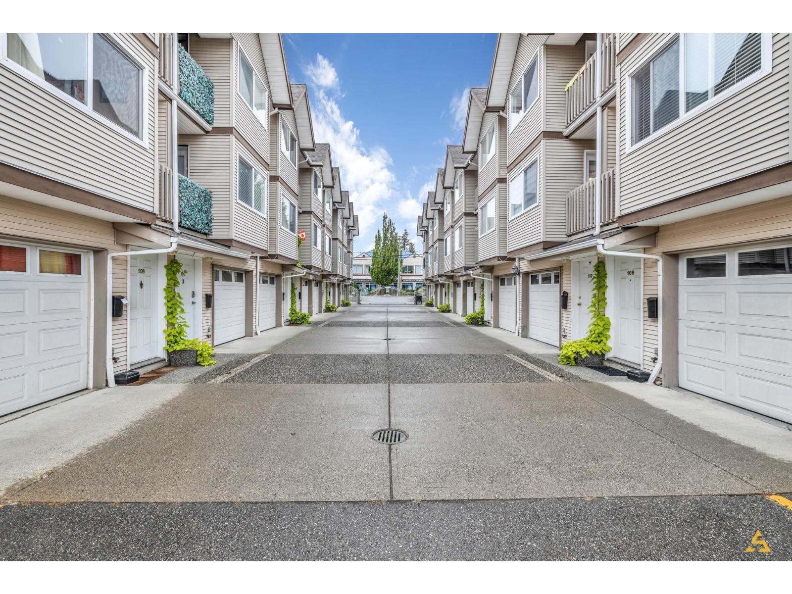 19700 56 #112 Property Photo 14