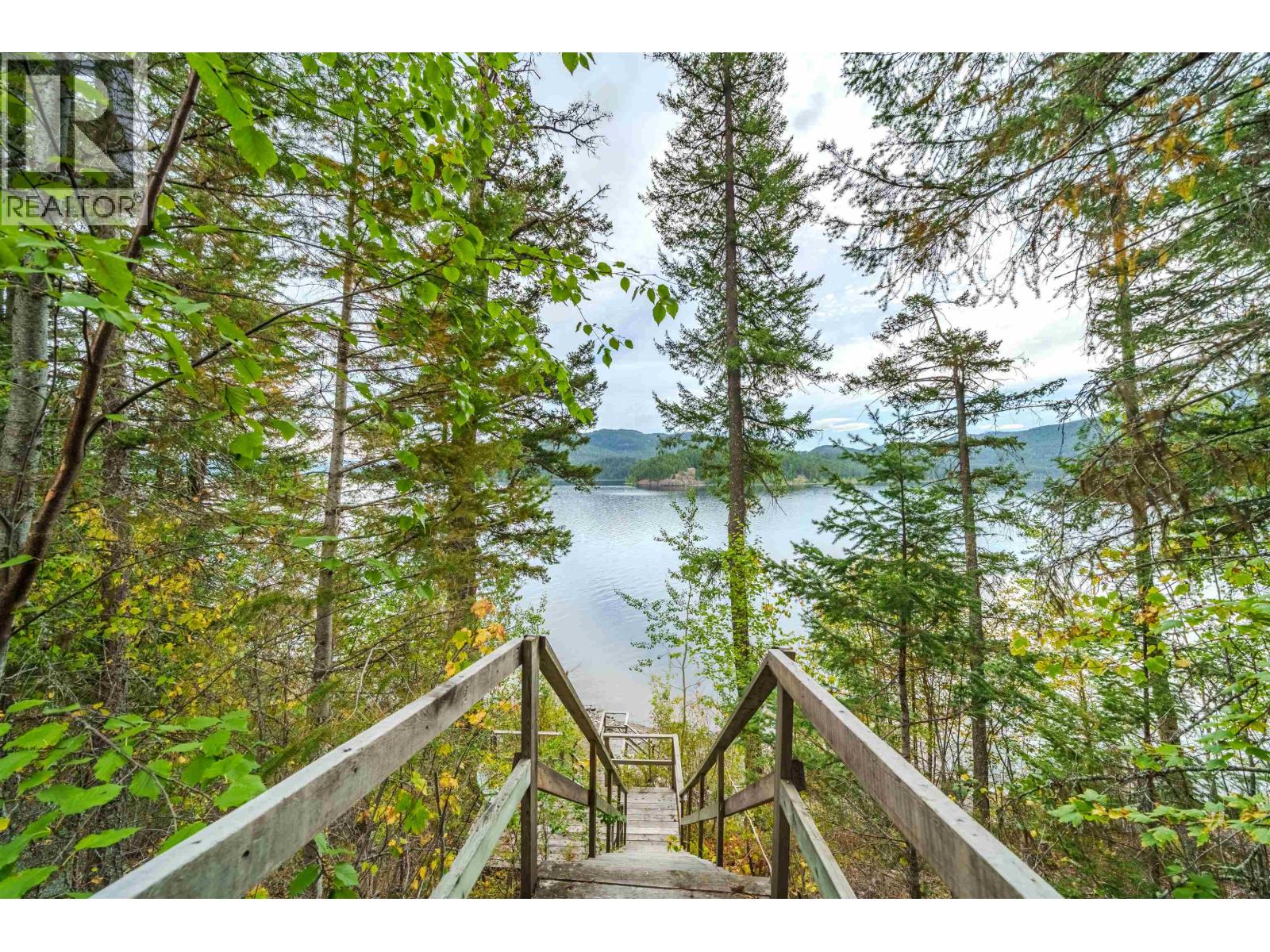 3825 Canim-hendrix Lake Road Property Photo 1