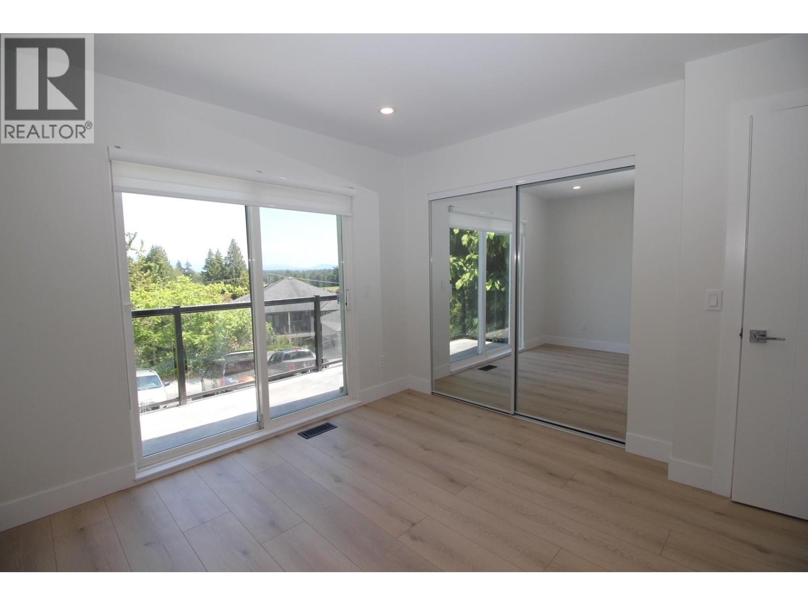 2076 Clare Place Property Photo 10