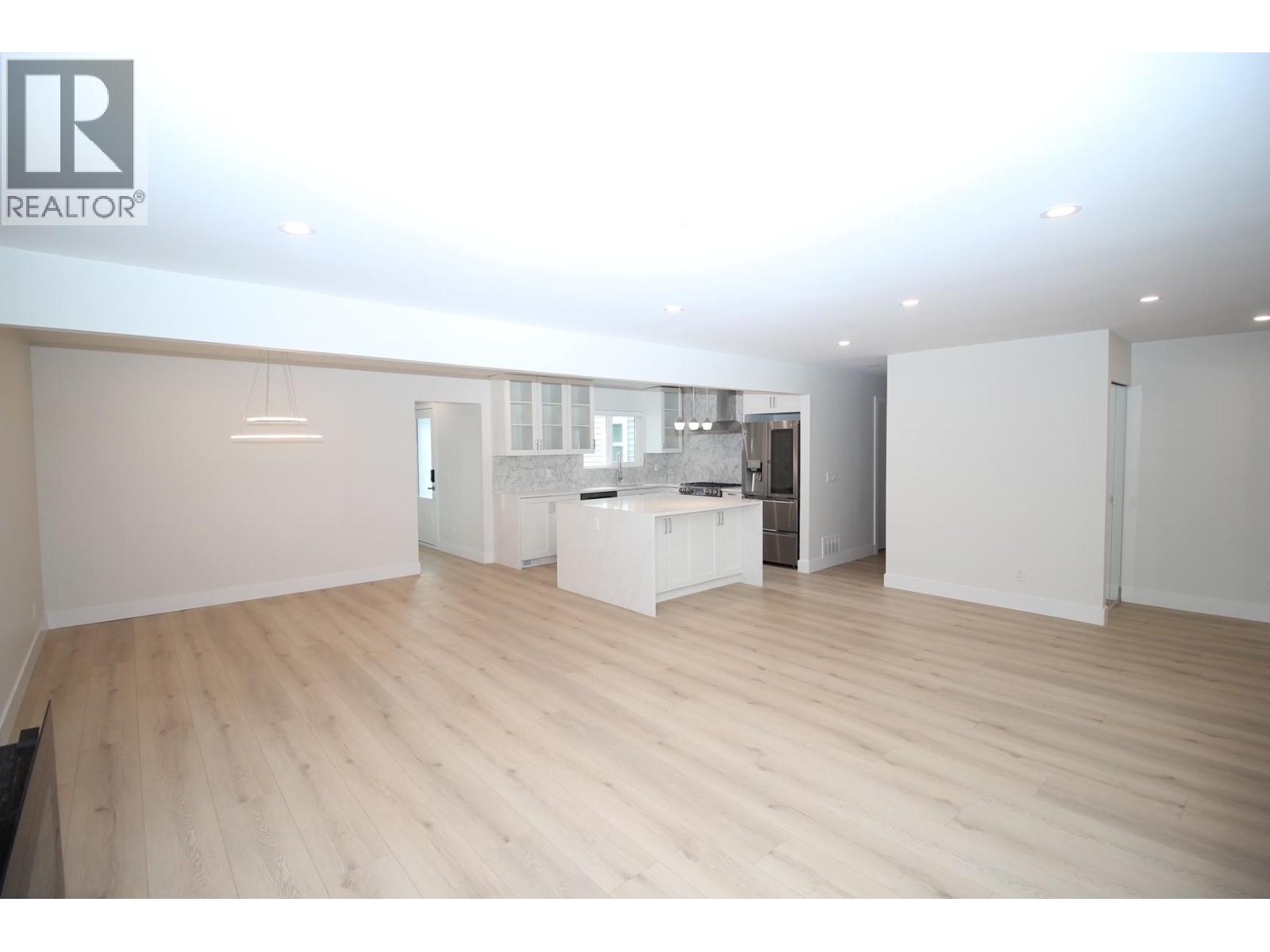2076 Clare Place Property Photo 18