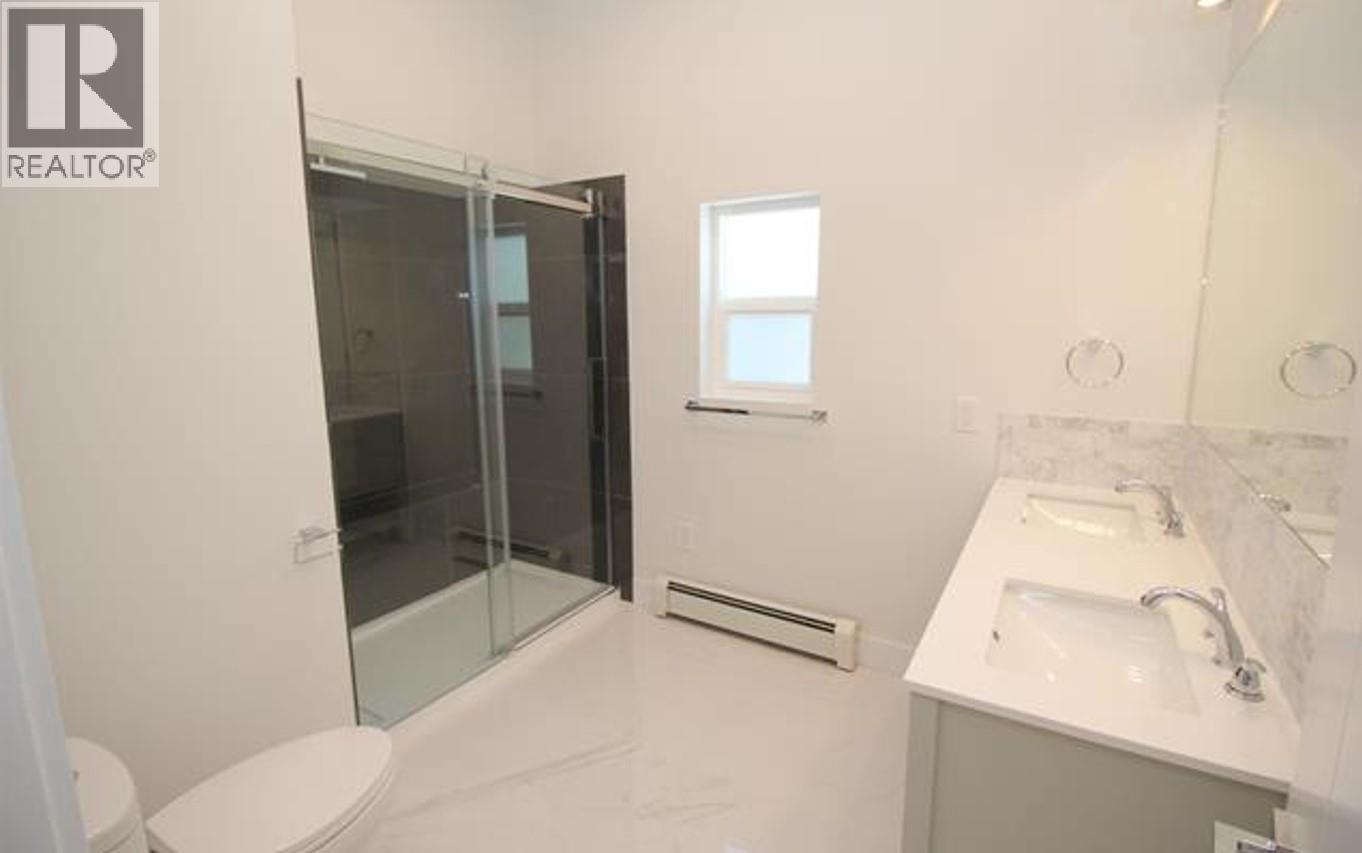 2076 Clare Place Property Photo 23