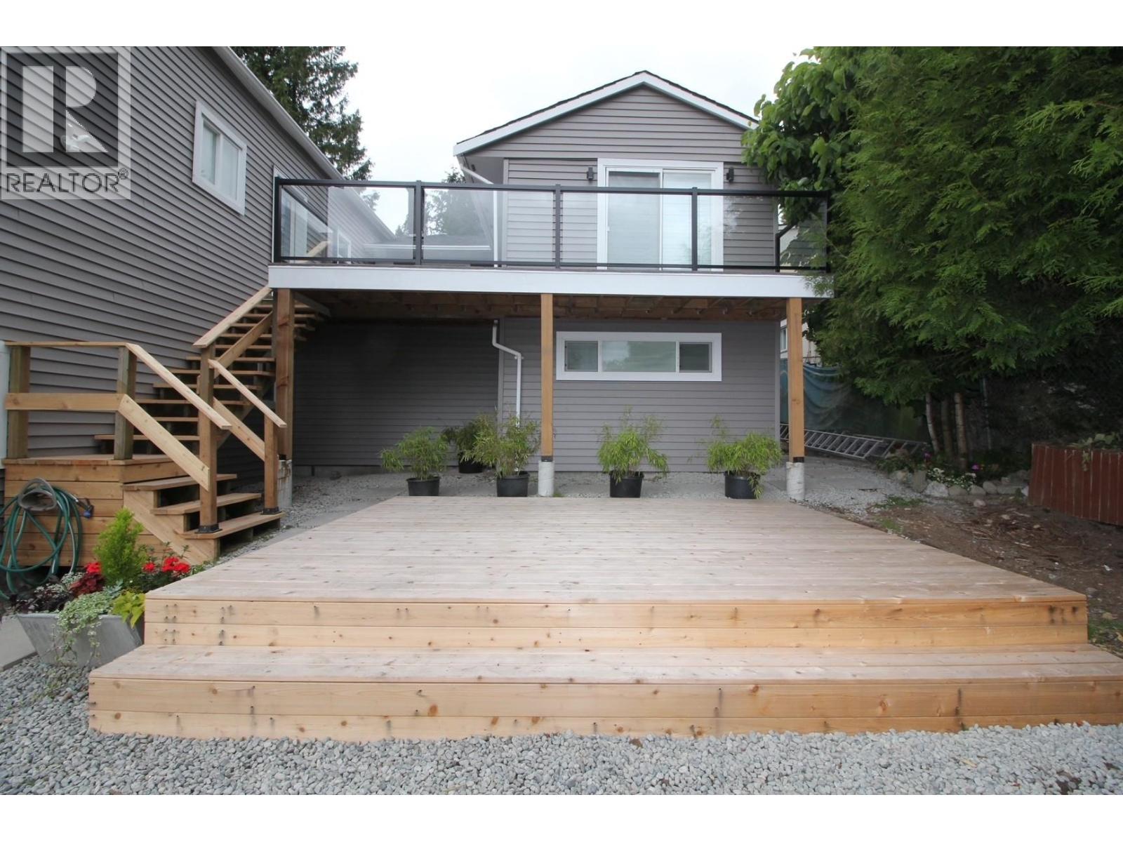 2076 Clare Place Property Photo 25