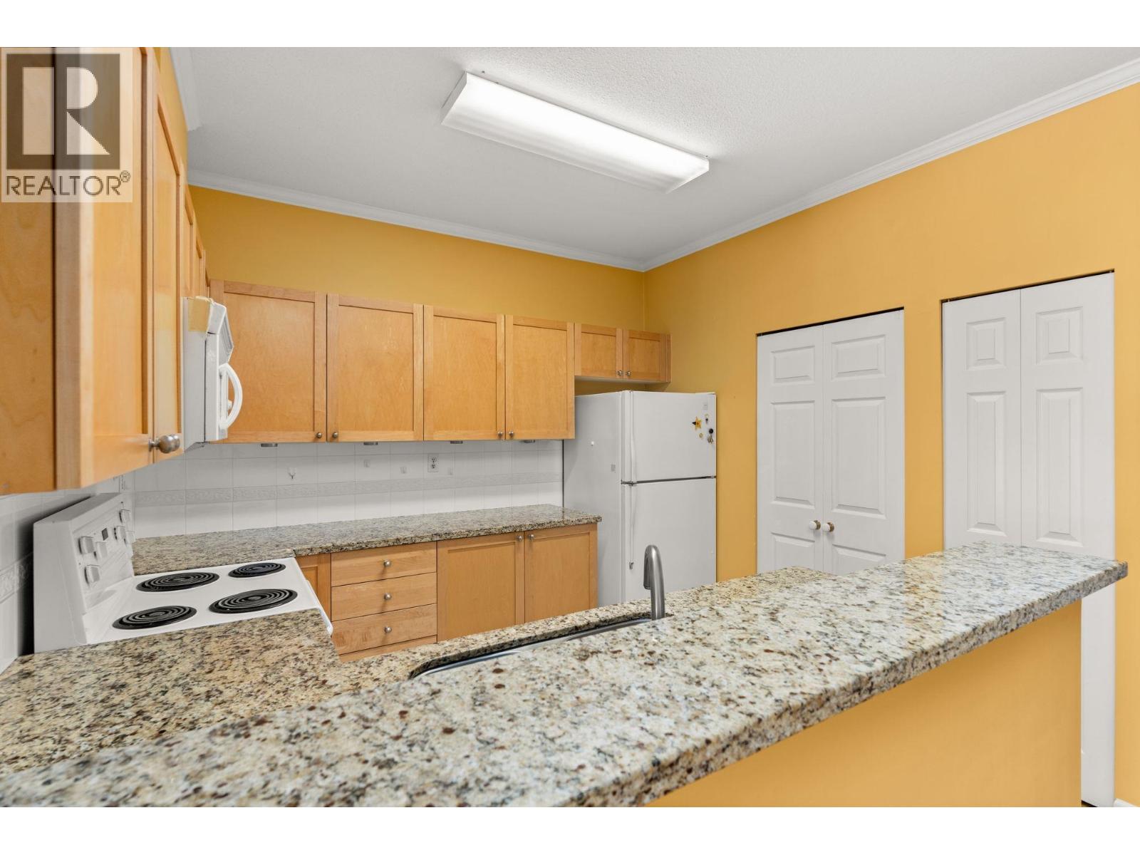 Ph5 5555 13a Avenue Property Photo 6