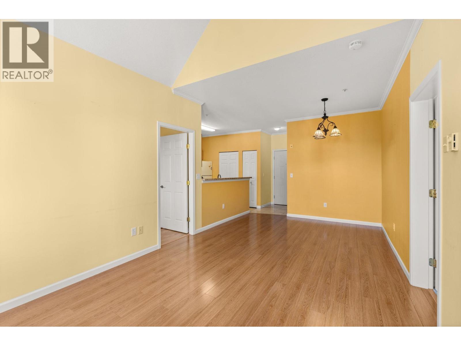 Ph5 5555 13a Avenue Property Photo 11