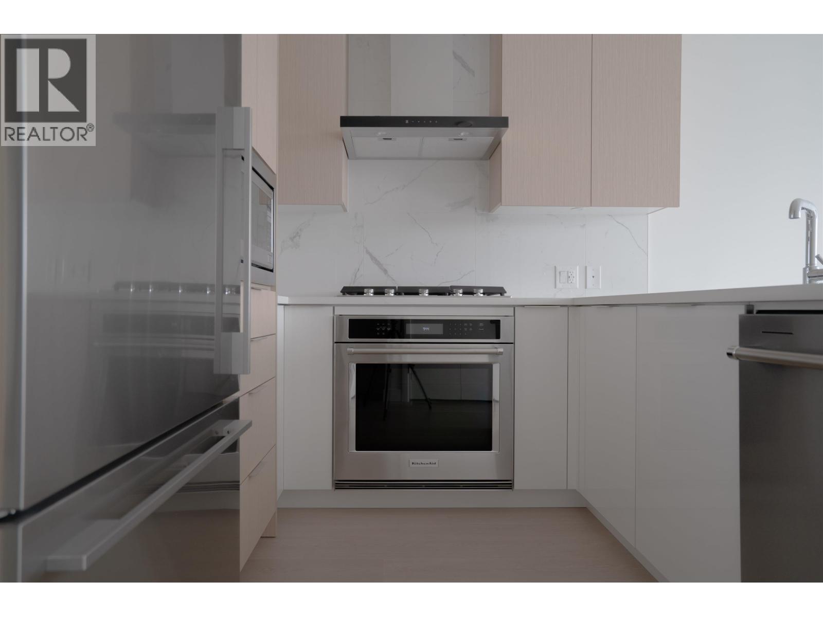 1104 699 Whiting Way Property Photo 5