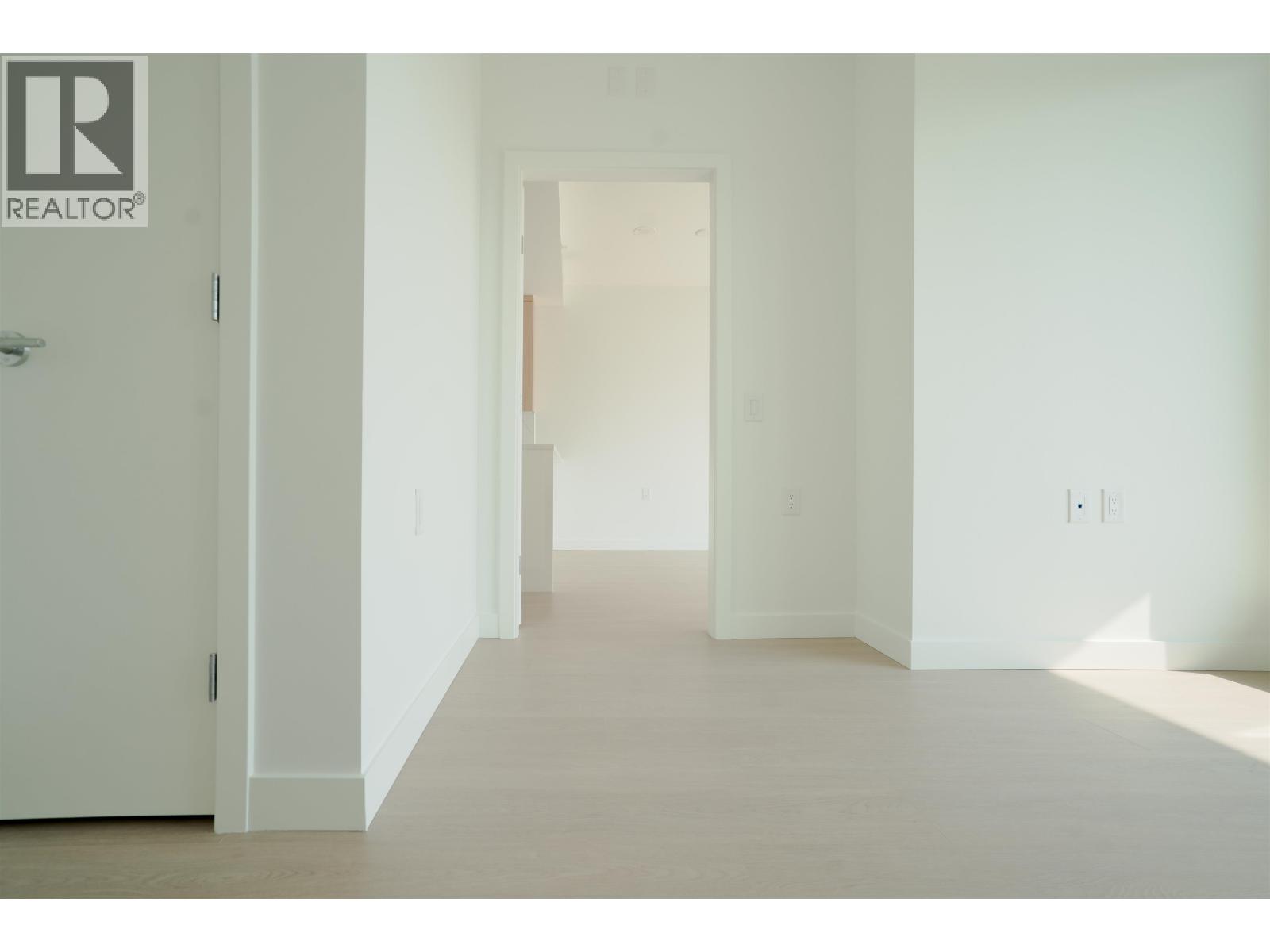 1104 699 Whiting Way Property Photo 10