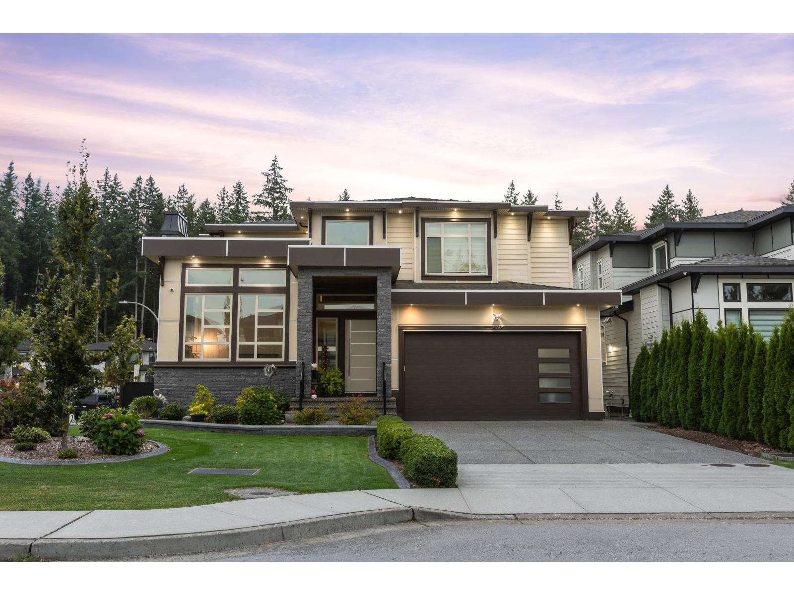 19692 31B AVENUE Property Photo 1