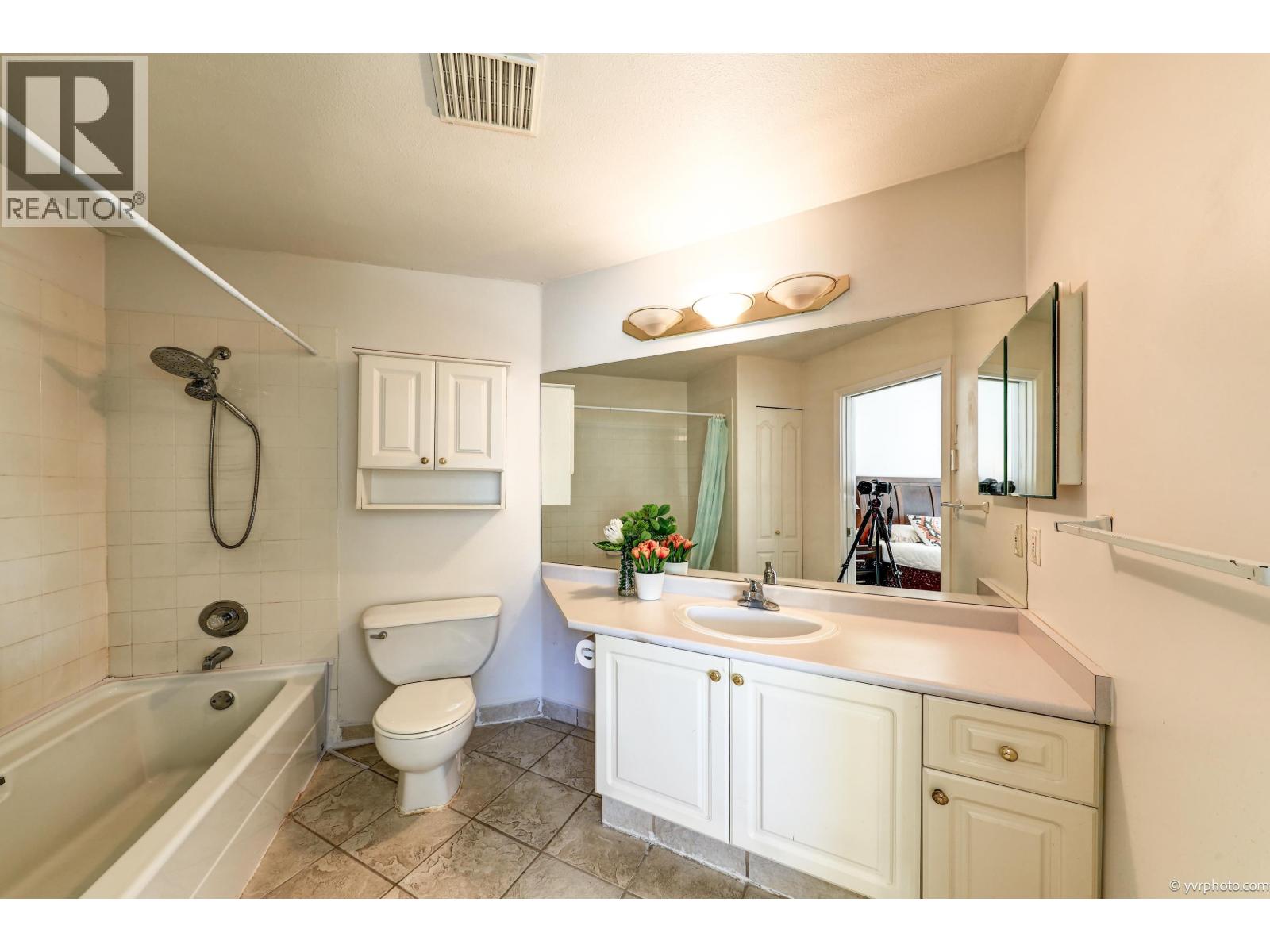 320 8880 Jones Road Property Photo 14
