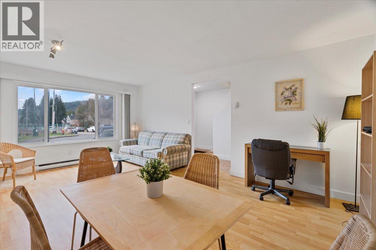 663-665 Harrison Avenue Property Photo 4