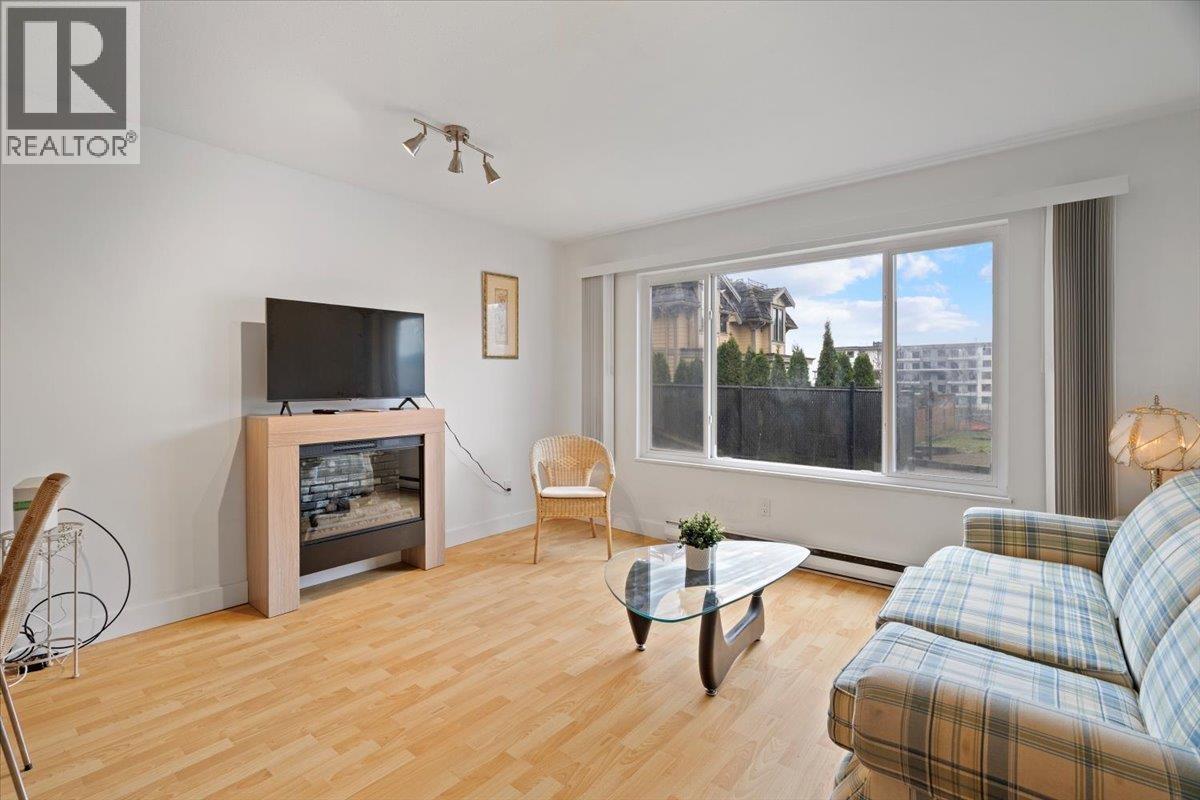 663-665 Harrison Avenue Property Photo 5