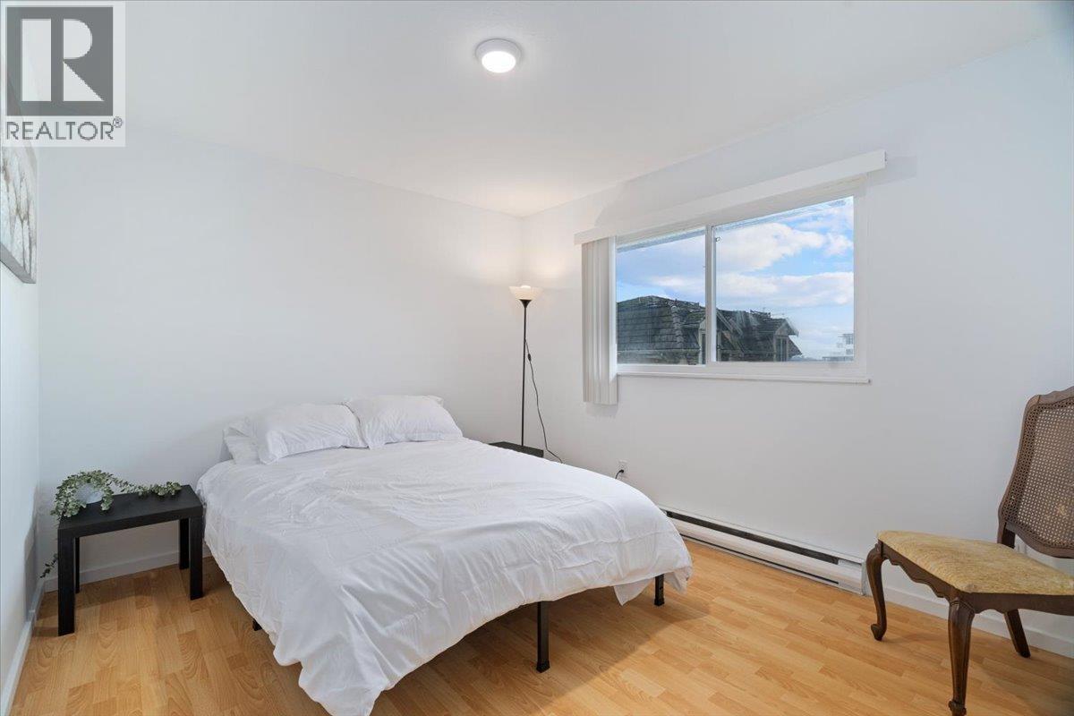 663-665 Harrison Avenue Property Photo 17