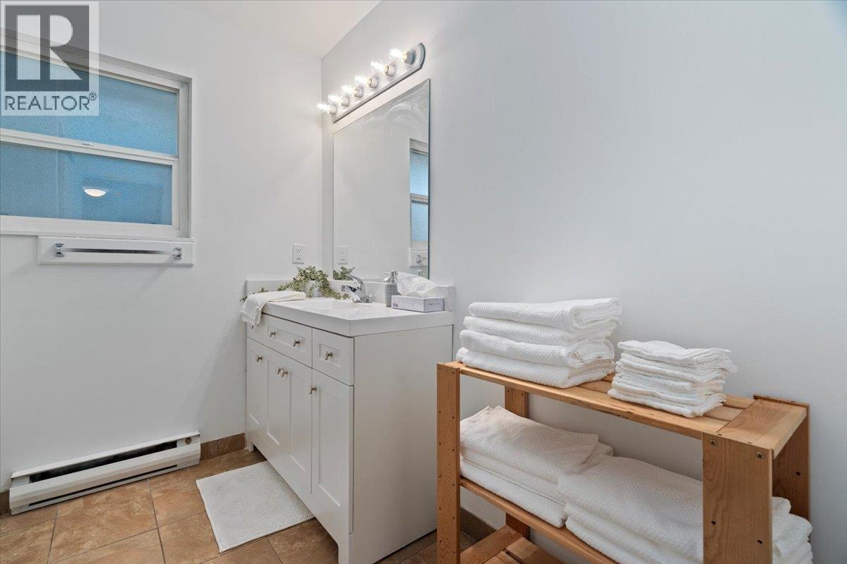663-665 Harrison Avenue Property Photo 20