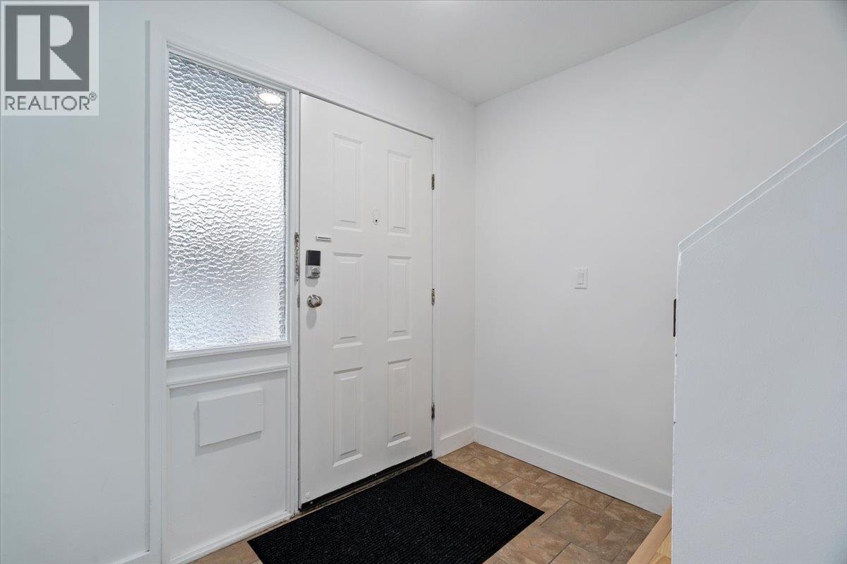663-665 Harrison Avenue Property Photo 23