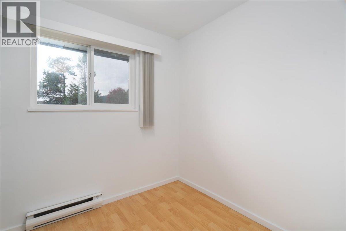 663-665 Harrison Avenue Property Photo 24