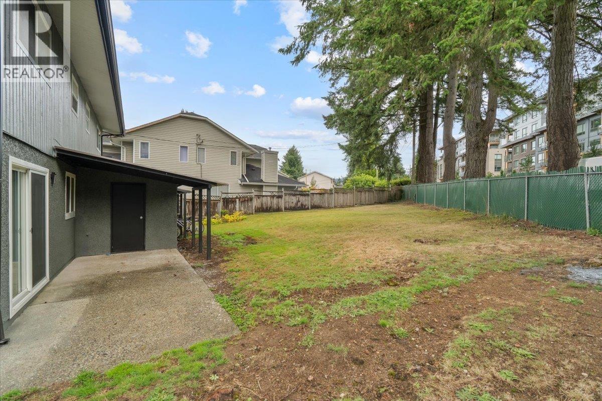663-665 Harrison Avenue Property Photo 31