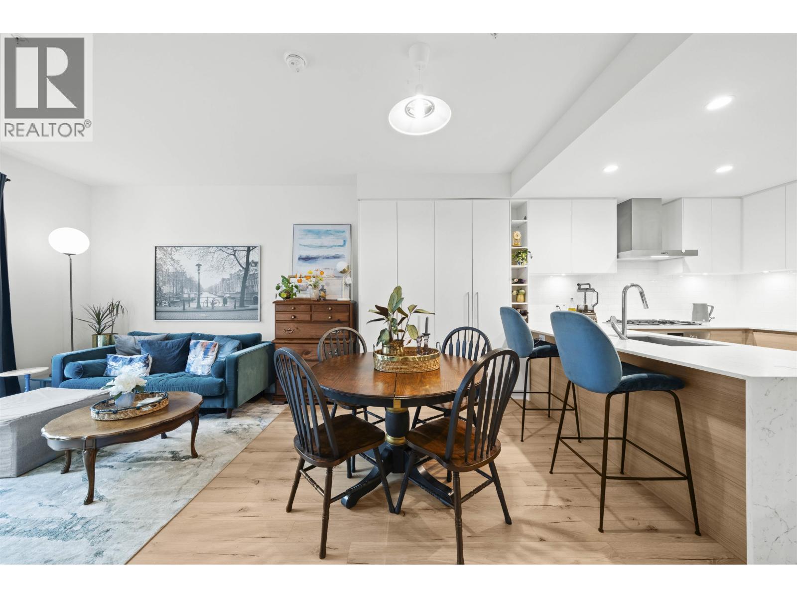 422 3131 MURRAY STREET Property Photo 1