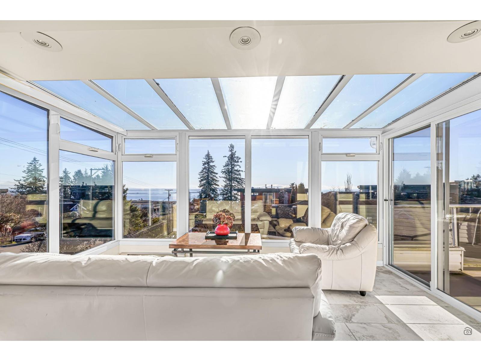 1191 FINLAY Property Photo 1