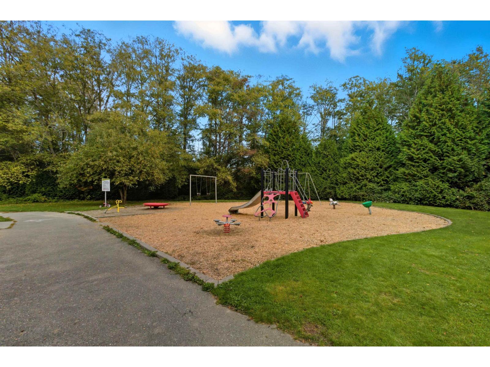 13840 65 Avenue Property Photo 37