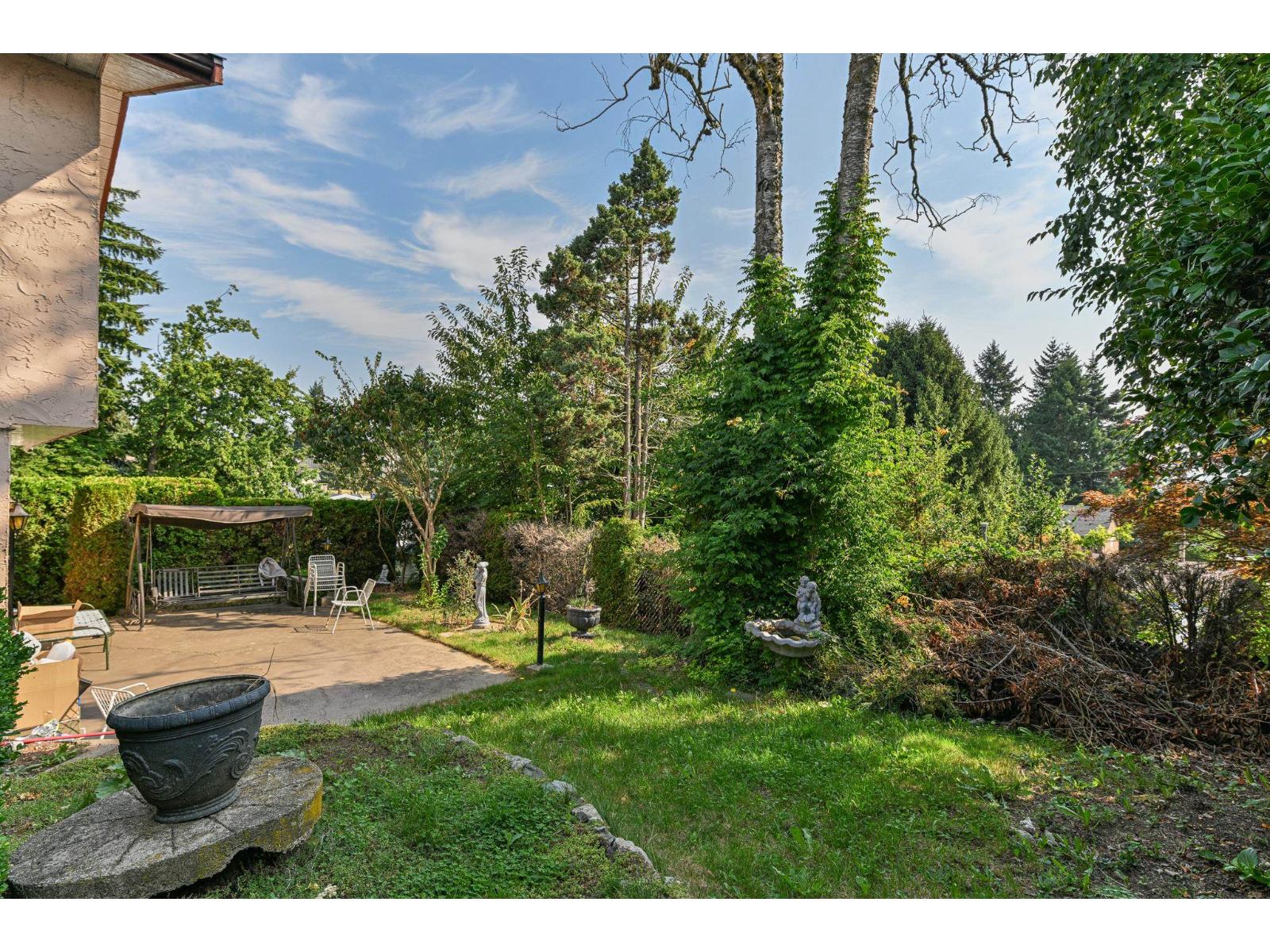 2272 Bevan Crescent Property Photo 7