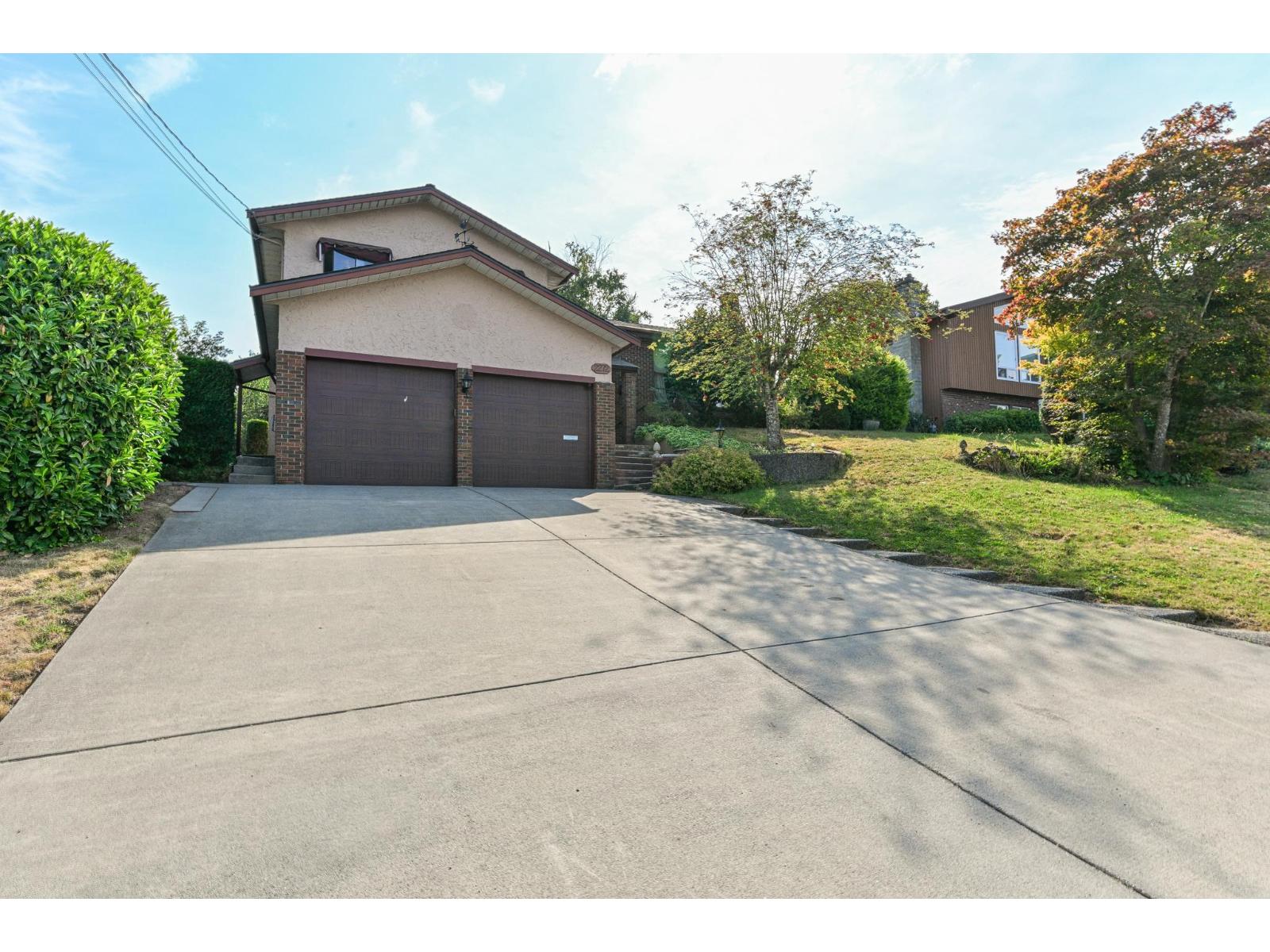 2272 Bevan Crescent Property Photo 10