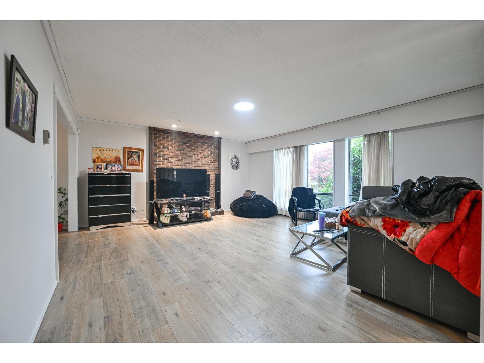 2272 Bevan Crescent Property Photo 12