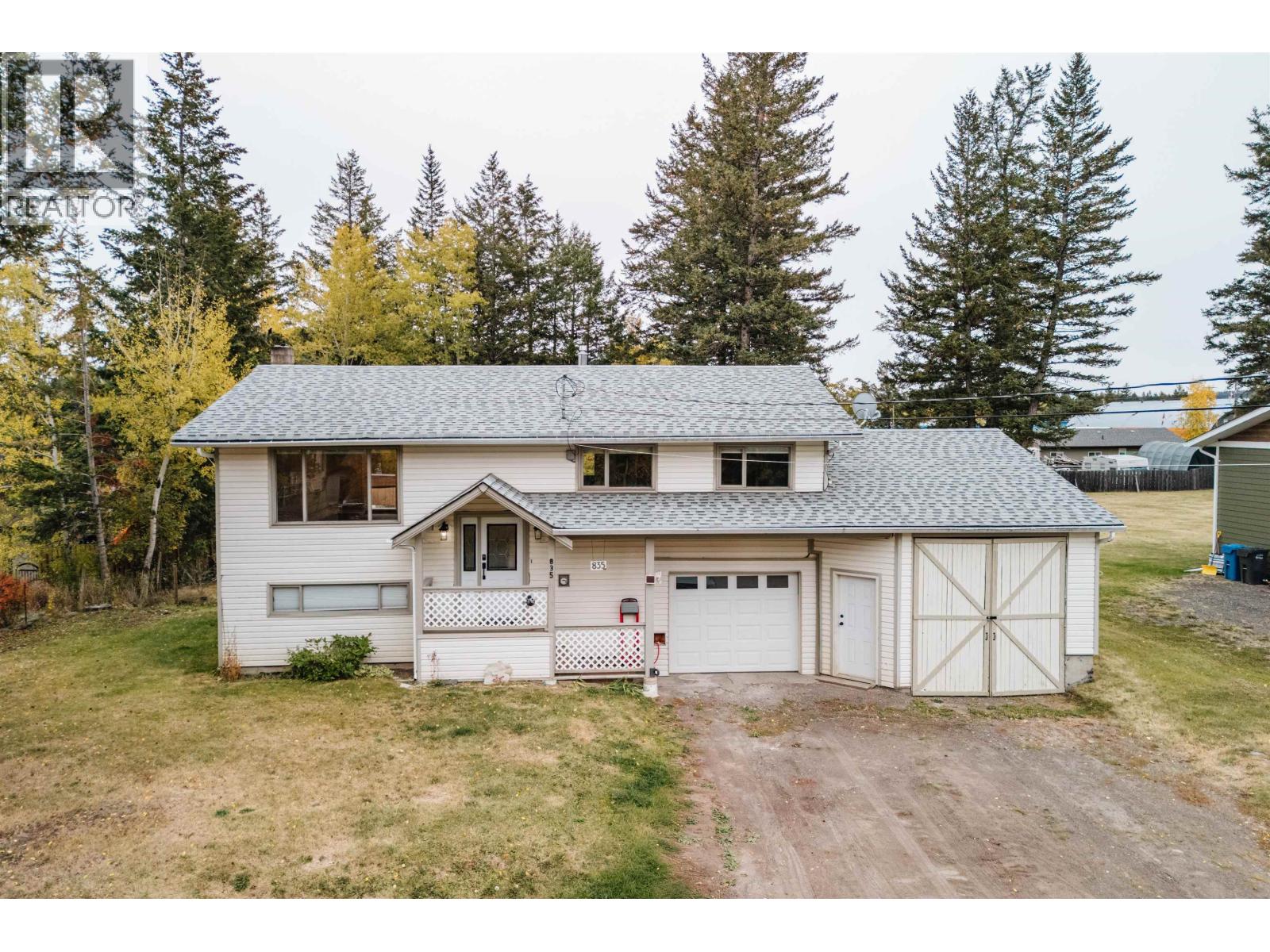 835 Spruce Avenue Property Photo 1